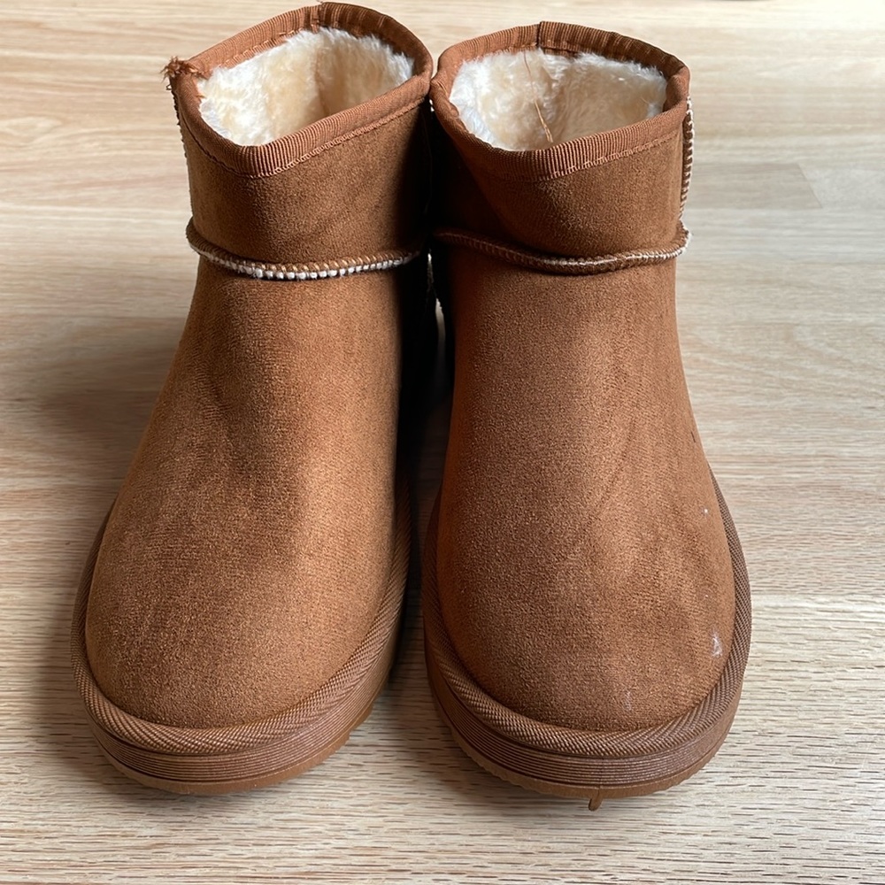 Ugh style mini boots